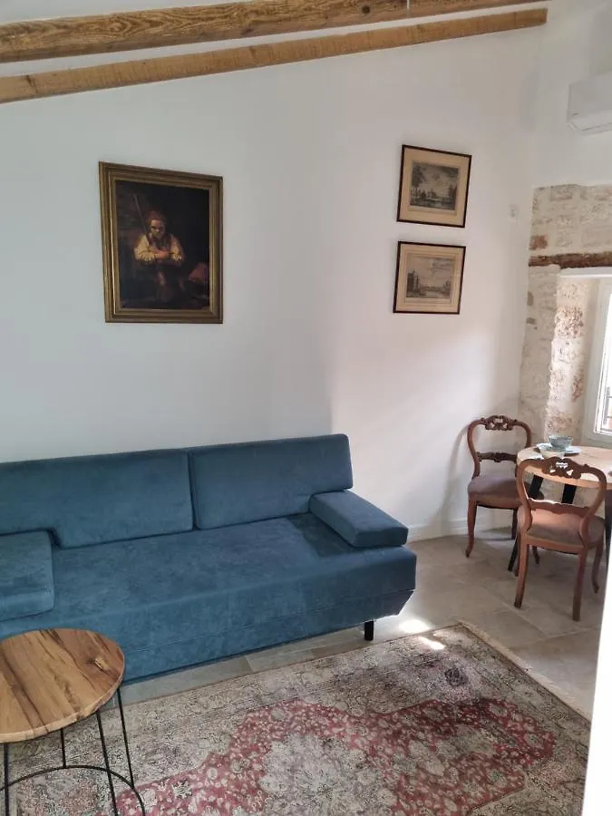 דירה באלה Apartmani Ulika קרואטיה