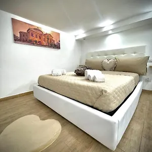 A Casa Di Ilary , Palermo Italia
